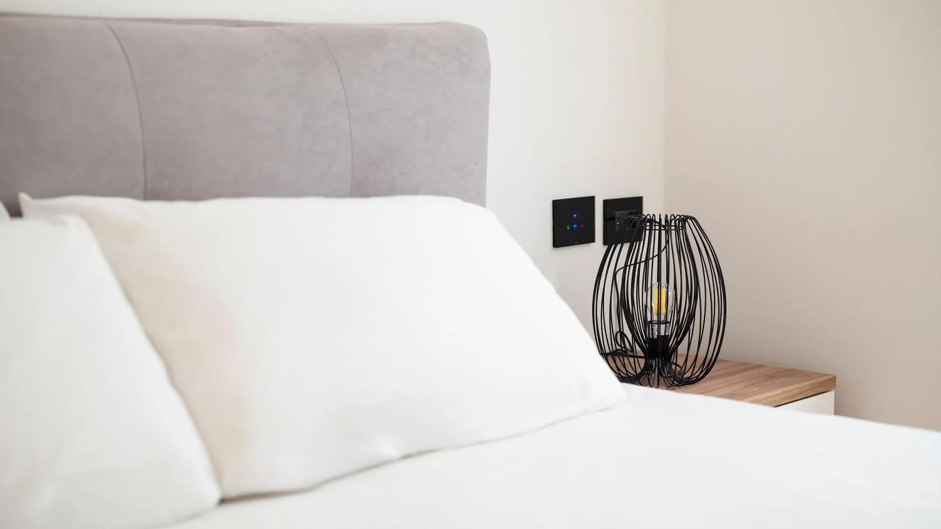 Apartment Visconti Suites - Luca Stay Milan