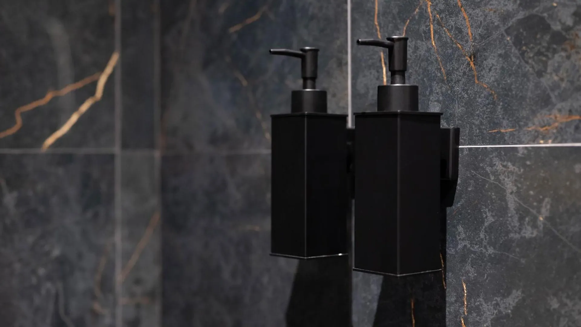 Apartment Visconti Suites - Luca Stay Milan