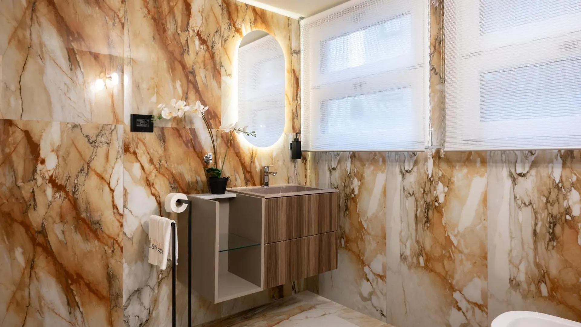 Apartment Visconti Suites - Luca Stay Milan Italy